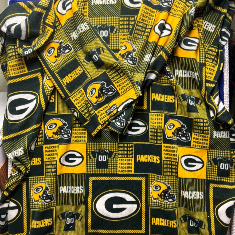 Gorpcore Unisex Snuggie Green Bay Packers Wearable Blanket OS Green Gold